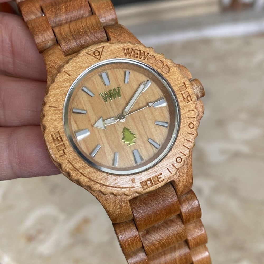 WeWood Chunky Natural Wood Wristwatch